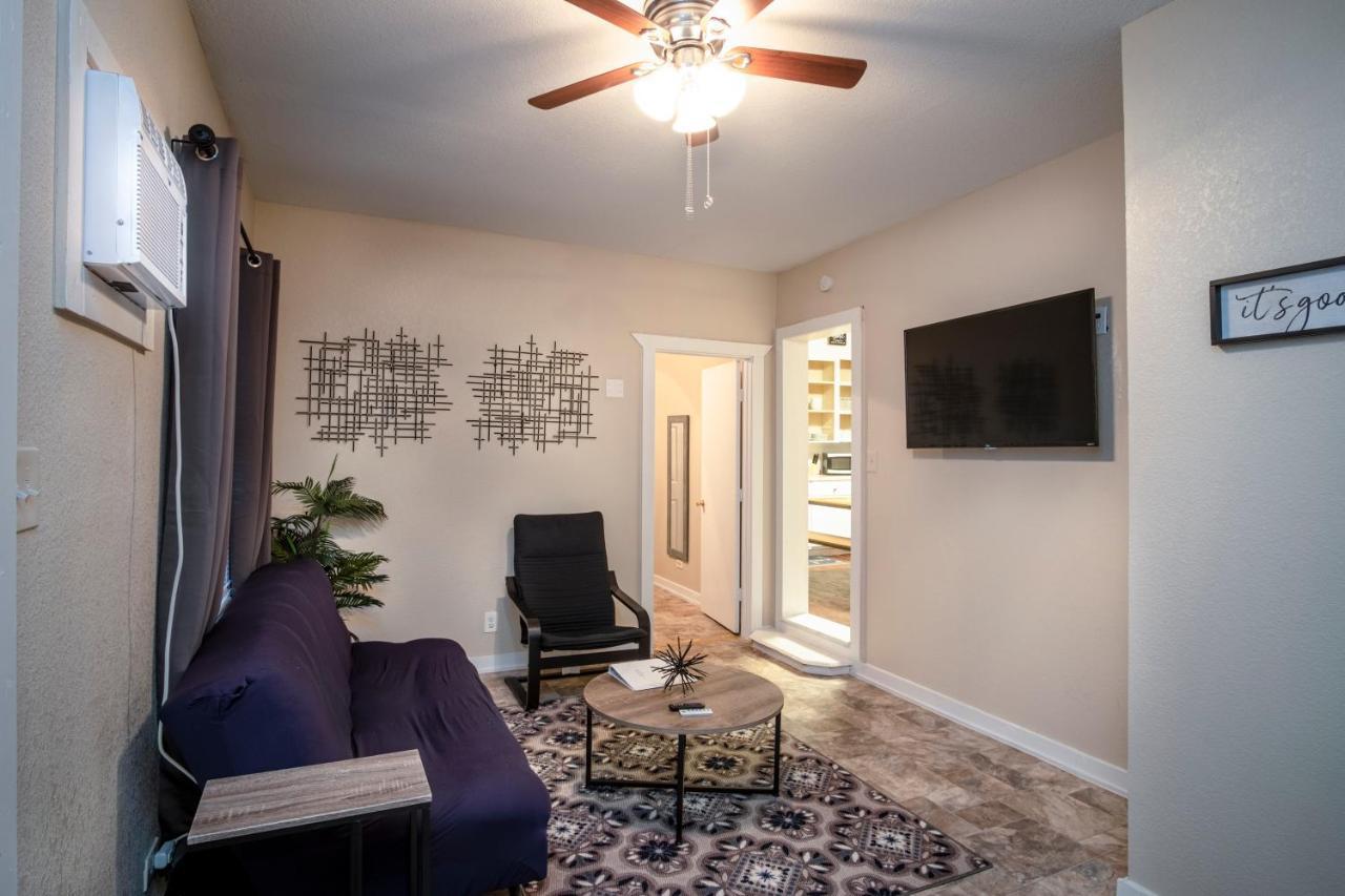 Cozy Downtown Guest House 2Br/1Ba Sleeps 8 San Antonio Exteriér fotografie